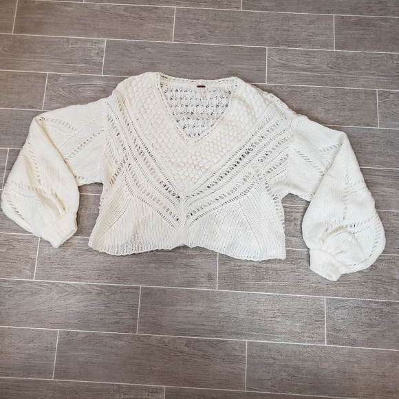 Free People White Knit Bishop Sleeve Pull Over - Picture 7 of 11